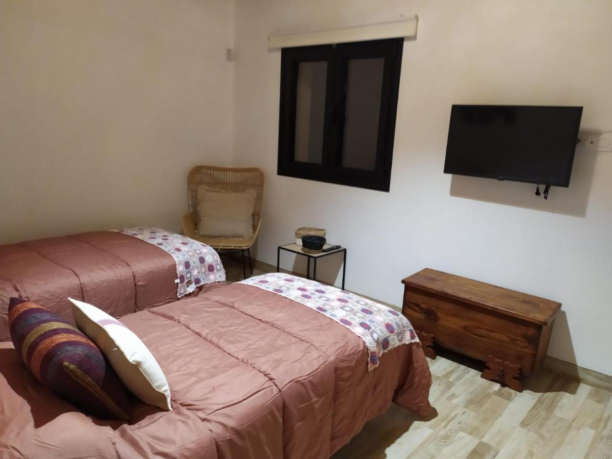 Vaqueros Villa