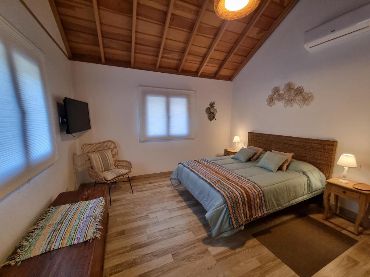 Vaqueros Villa